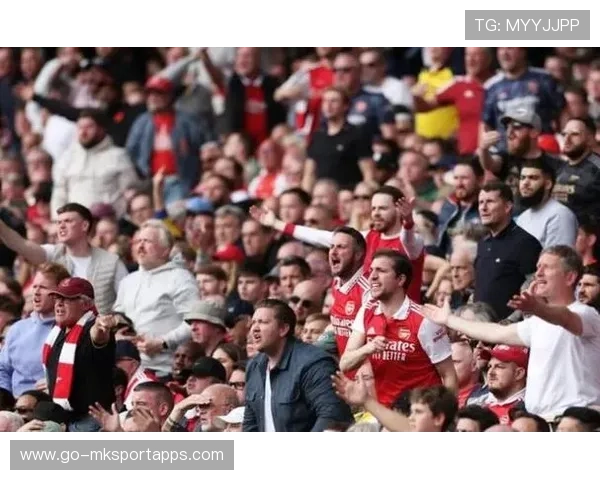 阿森纳和曼城联赛杯决赛对决，谁将捧杯？